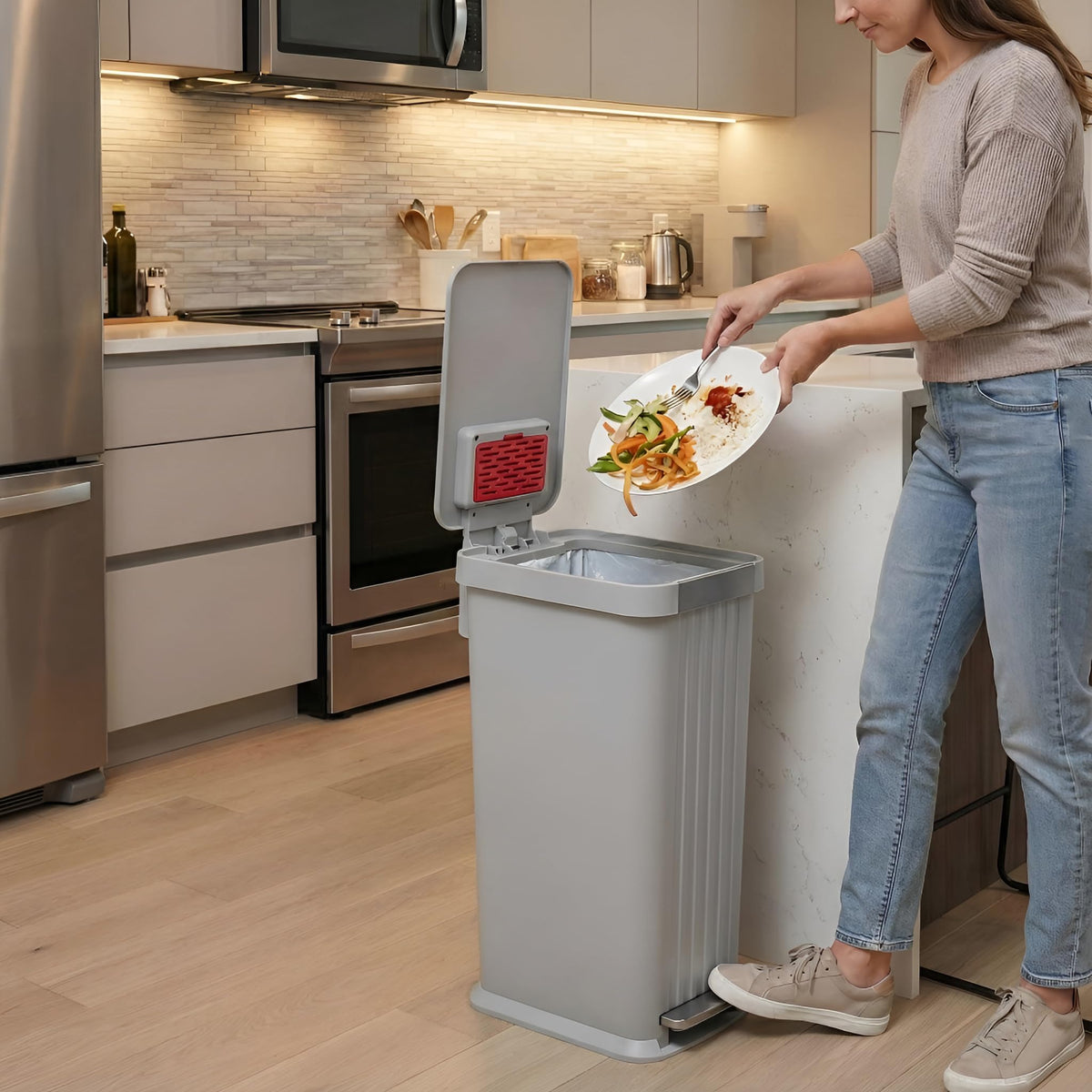 50 L Slim Step Pedal Kitchen Trash Can with Odor Filter W5044